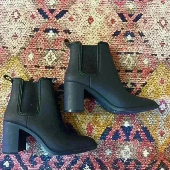 Jeffrey Campbell Hurricane Waterproof Chelsea Rain Boots Matte Black Heels - Picture 1 of 7